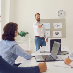 Cum să dezvolți lideri, fără programe scumpe Cum să dezvolți lideri, fără programe scumpe